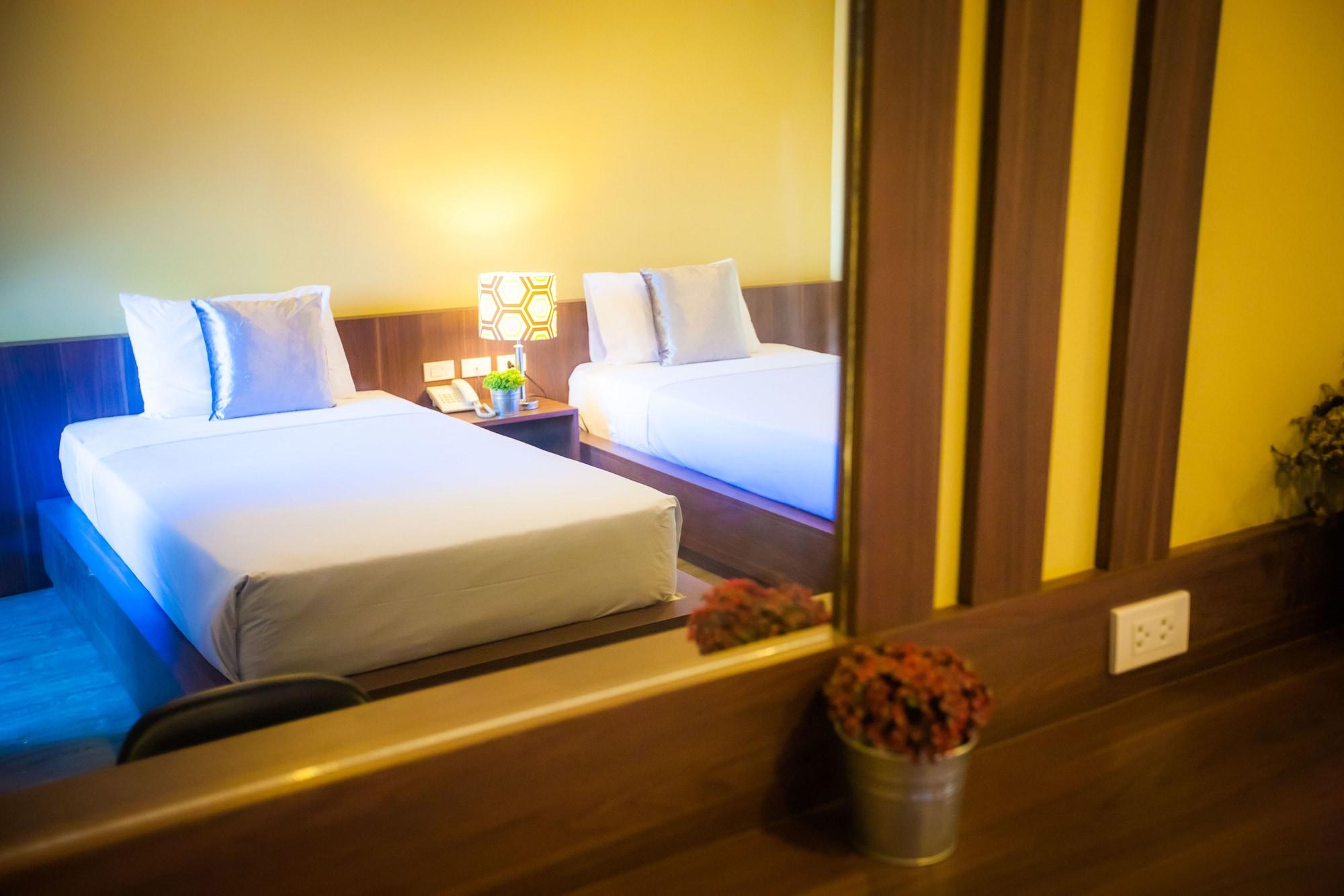 Rayong President Hotel Exterior photo