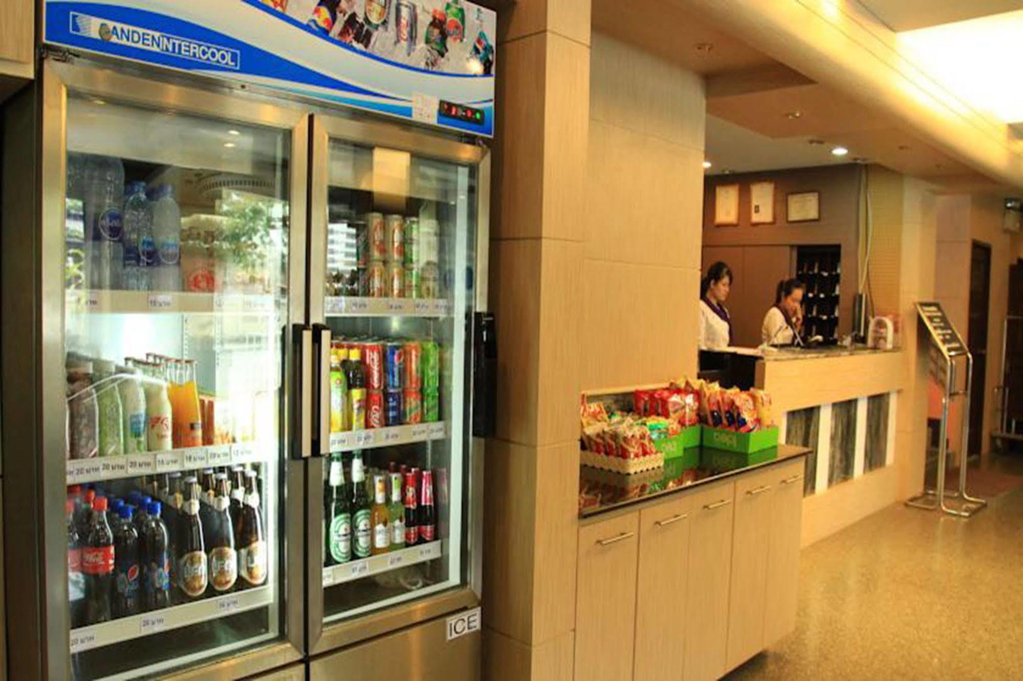 Rayong President Hotel Exterior photo
